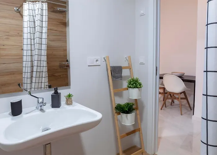 Artistic Digital Retreat-great Location Near Metro * فالنسيا