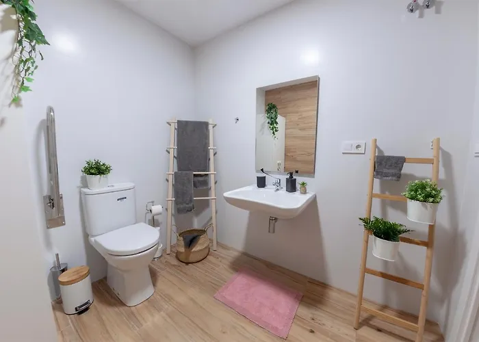 Artistic Digital Retreat-great Location Near Metro شقة *