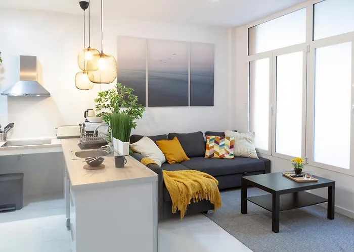 Artistic Digital Retreat-great Location Near Metro شقة فالنسيا